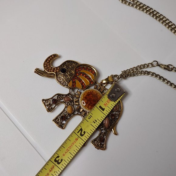 Awesome Large Decorative Elephant Pendant Necklace 18 Inches Long - Picture 13 of 13